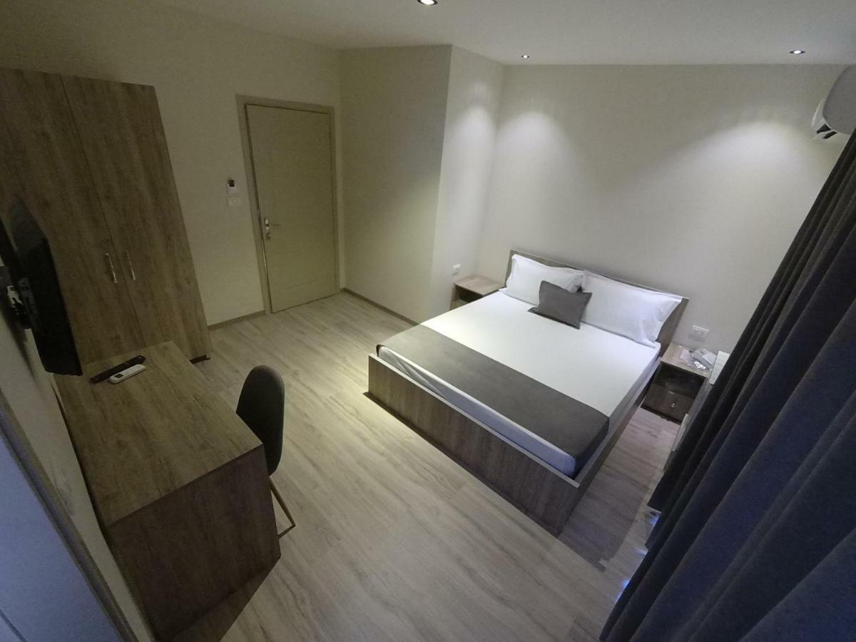 Hotel Vila Nino Berat Exteriör bild